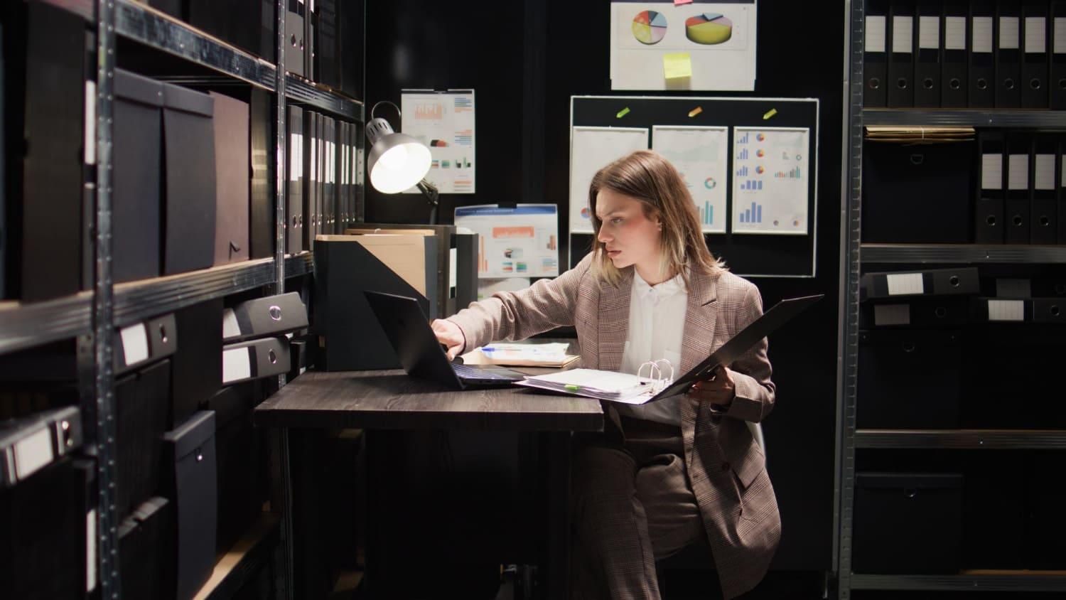 Smart Expense Tracking & Contextual Notes for Clarity